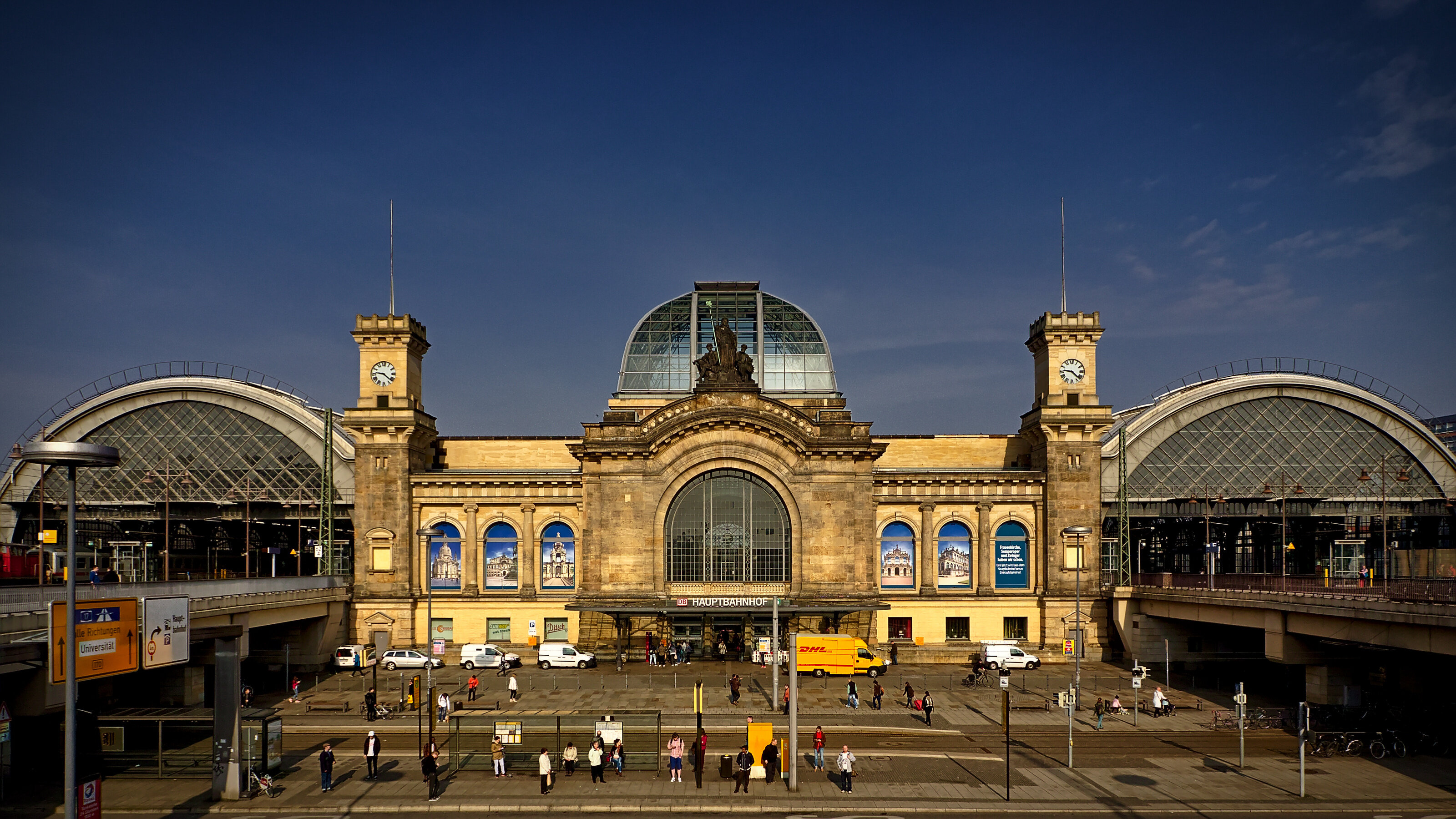 Hauptbahnhof