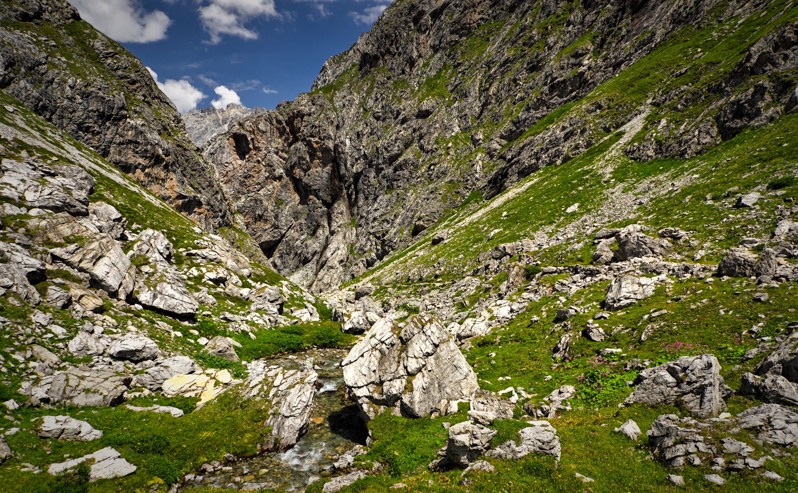Val d'Uina Gorge, Upper End