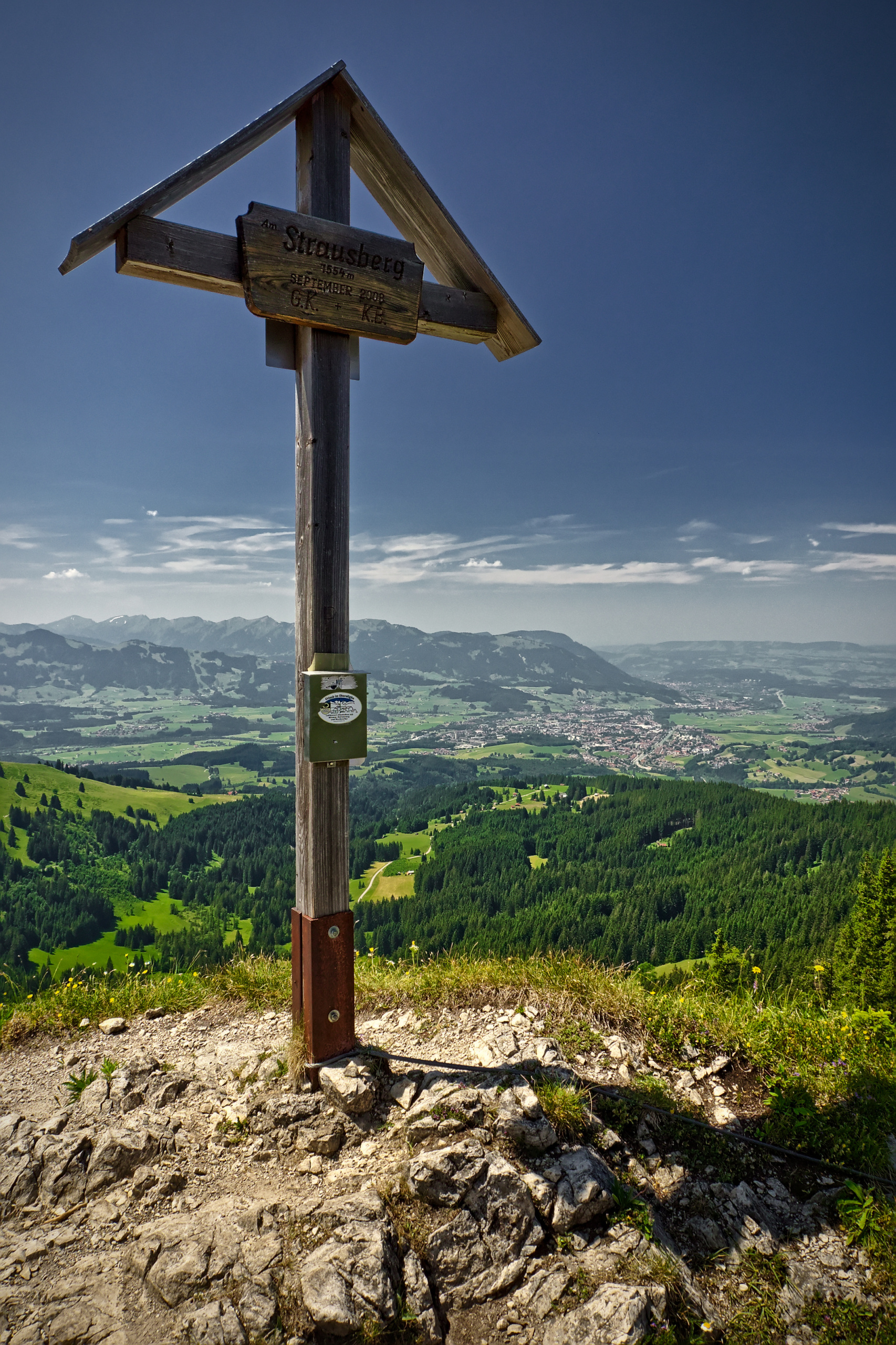 Strausberg Summit Cross