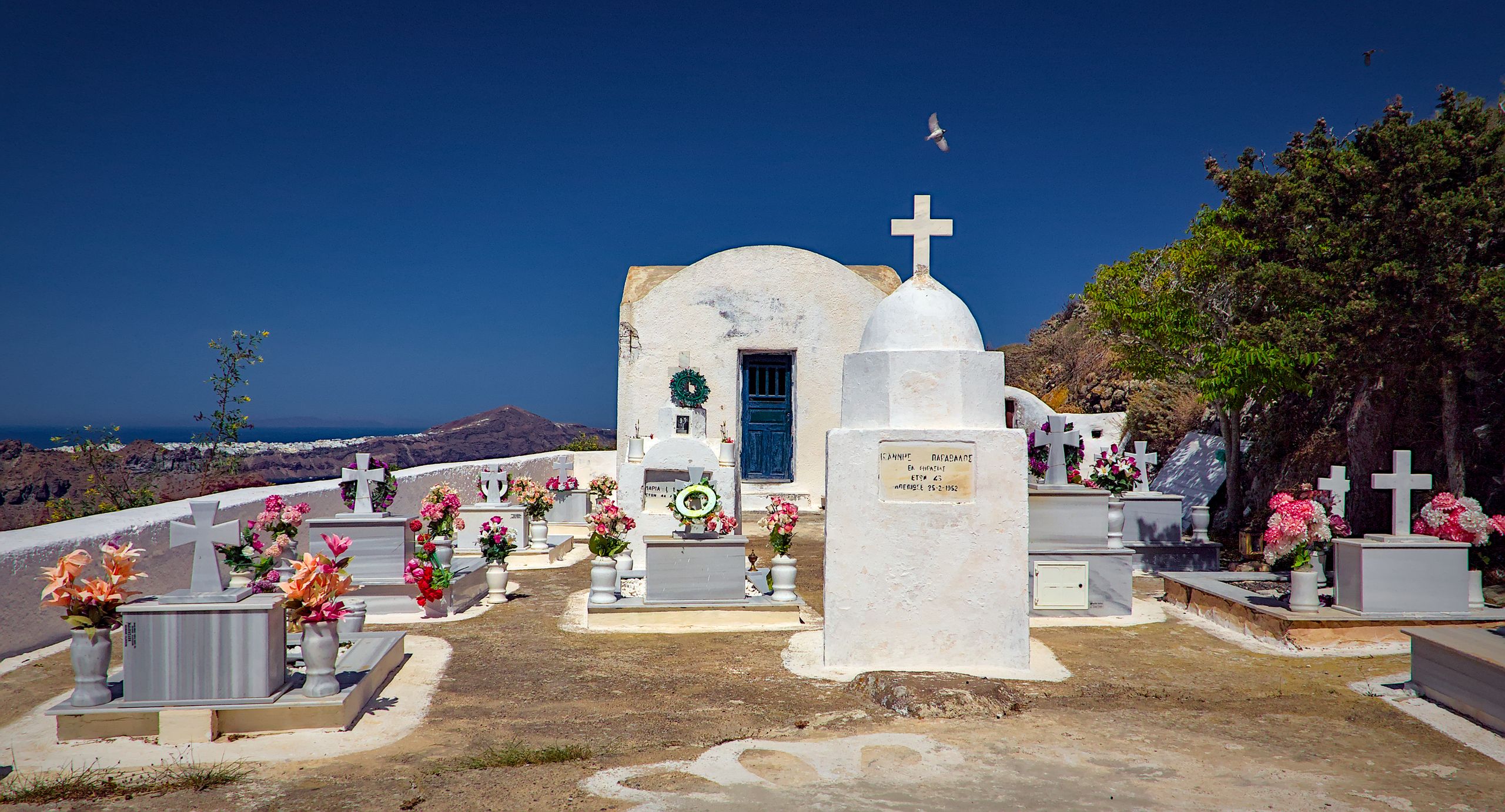 Church Agios Charalampos, Thirasia