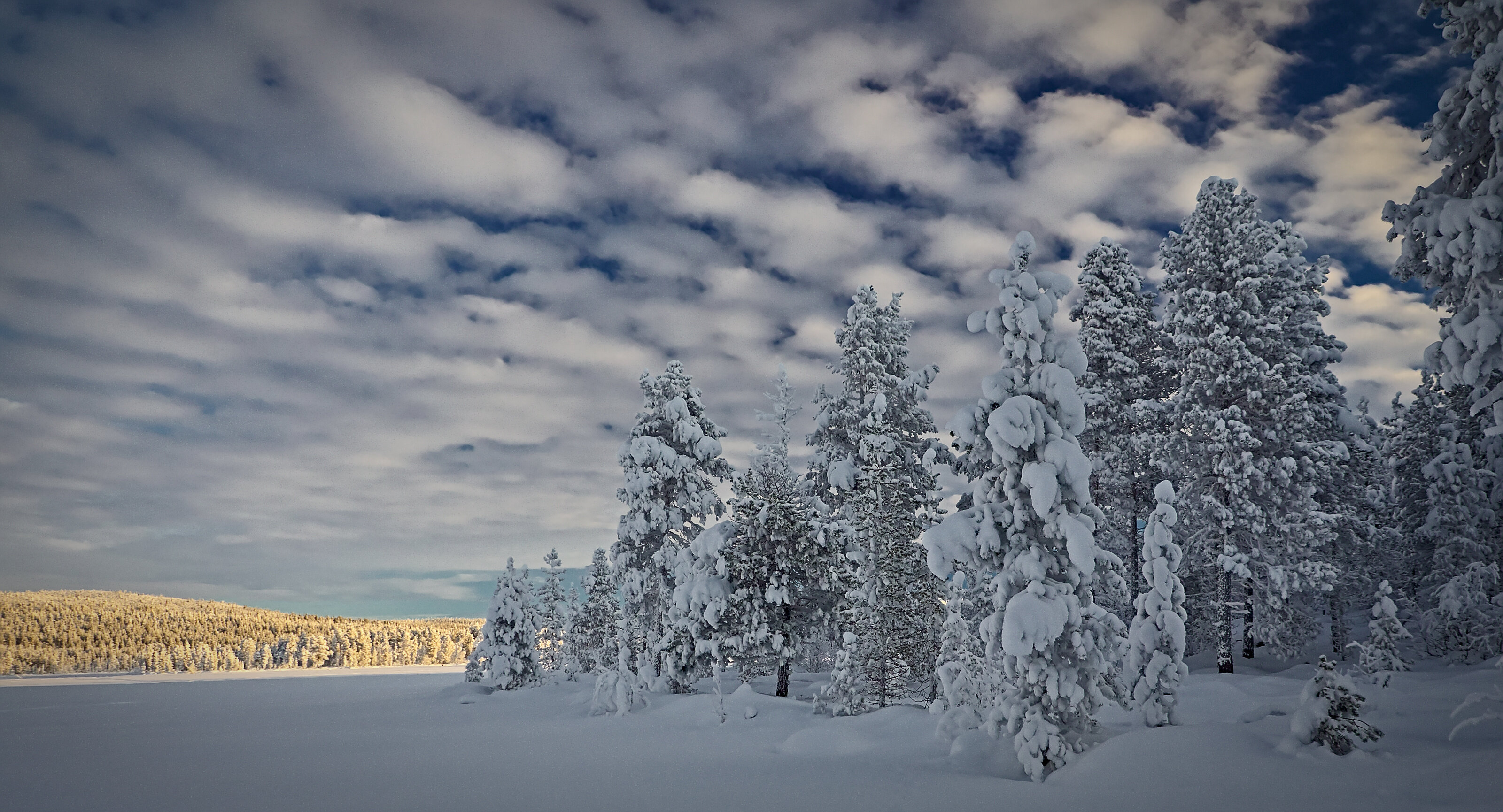 Sunrise over Lake Väkkäräjärvi